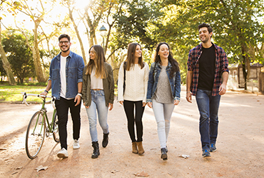 48748813-students-walking-together_600x300_72.jpg